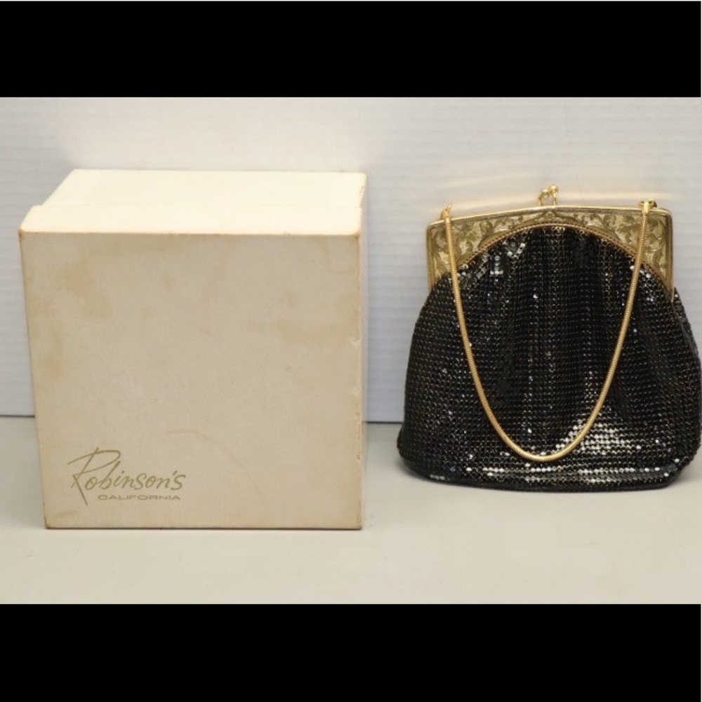 Vintage Whiting Davis Black/Gold Mesh Purse